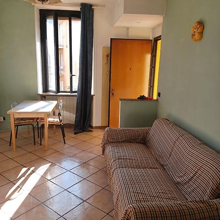 La Siesta Apartment Novara Bagian luar foto