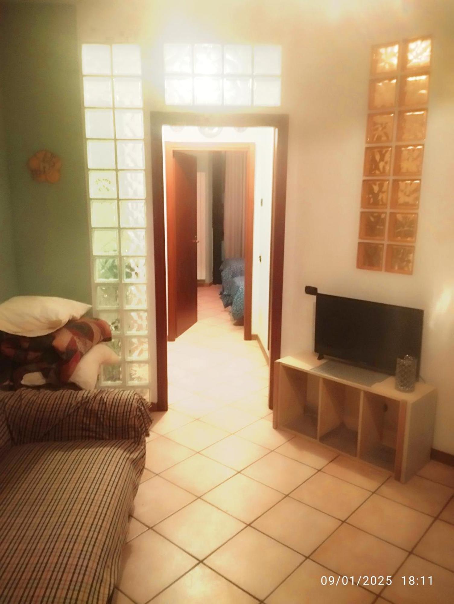 La Siesta Apartment Novara Bagian luar foto